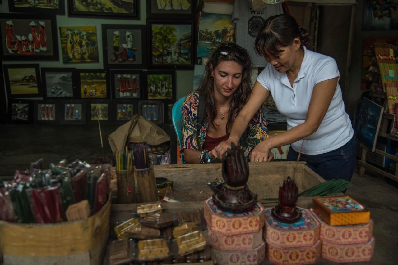 Vietnam Backpacker Hostels - Hué Eksteriør billede