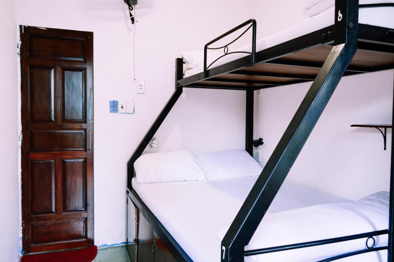 Vietnam Backpacker Hostels - Hué Eksteriør billede